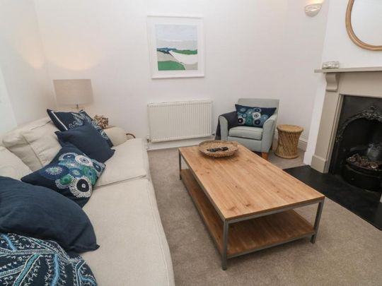 St Gluvias Street, Penryn - Photo 1
