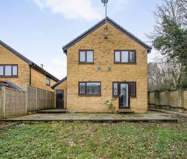 4 Bedroom House - Highclere Way, Chandler’s Ford - Photo 2