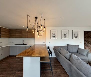 3 bedroom apartment to rent - Photo 1