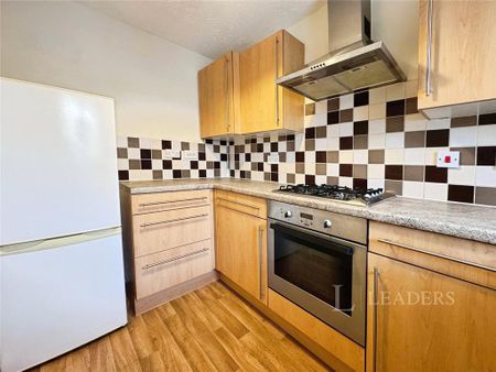 2 bedroom terraced house to rent - Photo 5