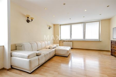 3 pokojowe mieszkanie w bardzo dobrej lokalizacji. - Photo 3