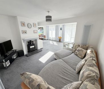 Kings Drive, Thingwall, Wirral - Photo 2