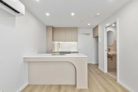 Modern Living in Boulevard - Photo 3