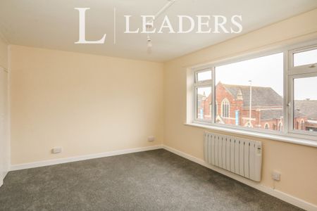 2 bedroom maisonette to rent Ashley Road, Parkstone, Poole, BH14 - Photo 4