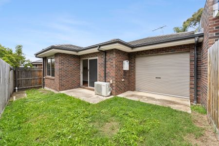 Modern 2-Bedroom Unit in Prime Sunbury Location - Photo 5