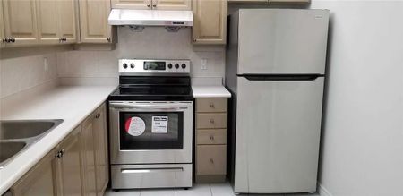 For Lease - 18 Sommerset Way Unit# 2207, Toronto, Ontario - Photo 5