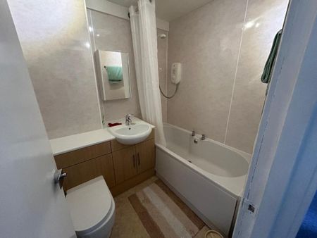 2 bedroom flat to rent - Photo 5