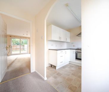 2 bedroom terraced house to rent - Photo 1