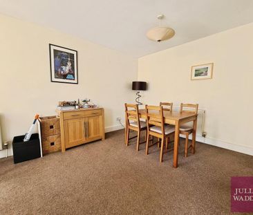 3 bedroom end of terrace house to rent - Photo 5