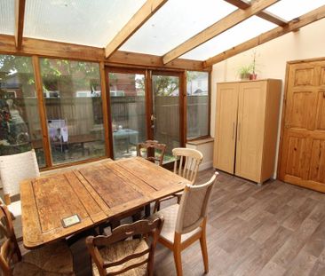 4 bedroom terraced house to rent - Photo 3