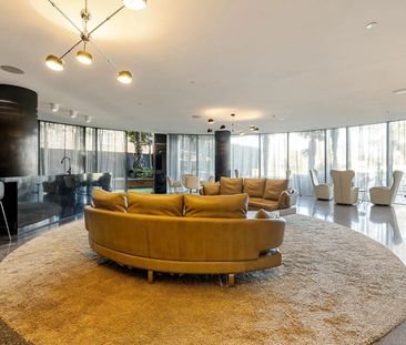 1208/74 Queens Road, Melbourne, Vic 3004 - Photo 3