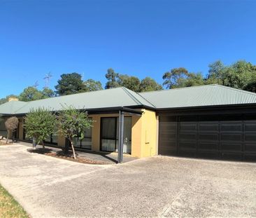 16 St Muir Drive, Warrandyte - Photo 1