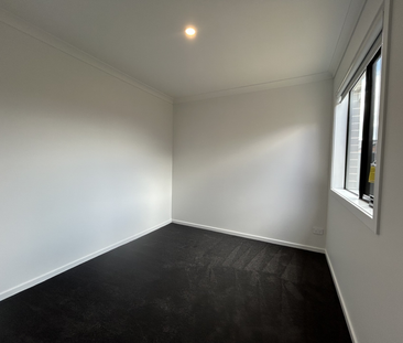 16 Luck Street, Sebastopol VIC, Belconnen - Photo 5