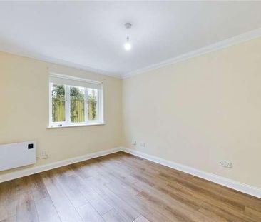 Mallard Way, Aldermaston, Reading, Berkshire, RG7 - Photo 1