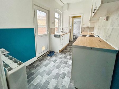 2 bedroom terraced house to rent - Photo 3