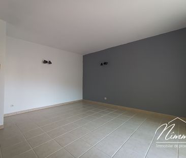 Location Appartement 2 pièces 47m² NIMES 30000 - Photo 2