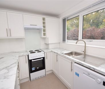 25A, Gledhow Wood Road, Leeds, West Yorkshire, LS8 4BZ - Photo 2