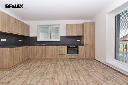 Pronájem bytu 2+kk v osobním vlastnictví 60 m², Kostelec nad Labem - Photo 2
