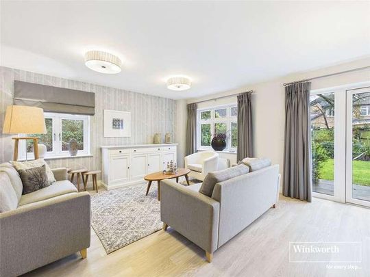 Freshers Grove, Earley, Reading, RG6 - Photo 1