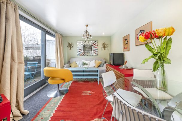 Latimer Road, North Kensington, W10, London - Photo 1