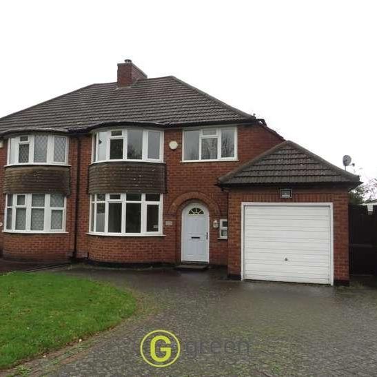 Chester Road, Streetly, Sutton Coldfield, West Midlands, B74 - Photo 1