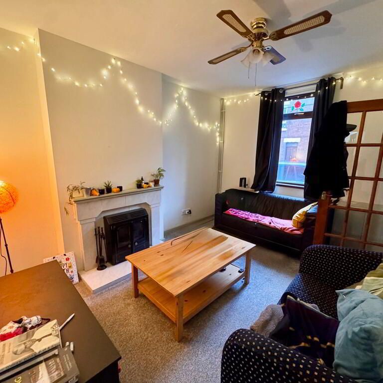 19 Egeria Street, Donegall Road, Belfast, BT12 5PN - Photo 1