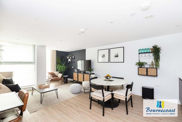 2 bedroom ground floor flat to rent - Photo 1