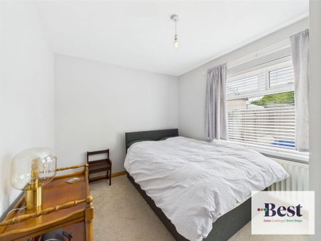 82 Shanlea Drive, Larne, BT40 2JG - Photo 3