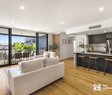 STUNNING TWO BEDROOM UNIT LOCATED ON THE ESPLANADE AT BEAUTIFUL RED... - Photo 3