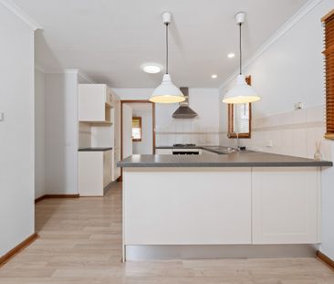 3 Istanbul Dr, Aberfoyle Park SA 5159 - House For Rent | Domain - Photo 6