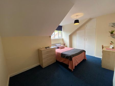 3 bedroom flat to rent - Photo 5