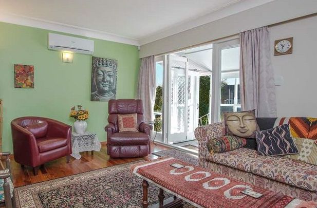 2-Bedrooms in Panmure - Photo 1