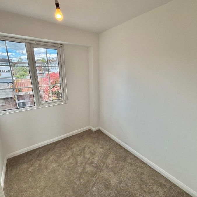 Pikes Crescent, Taunton, Somerset - Photo 1