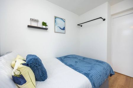 3 Bed Flat, Greater London, E16 - Photo 5