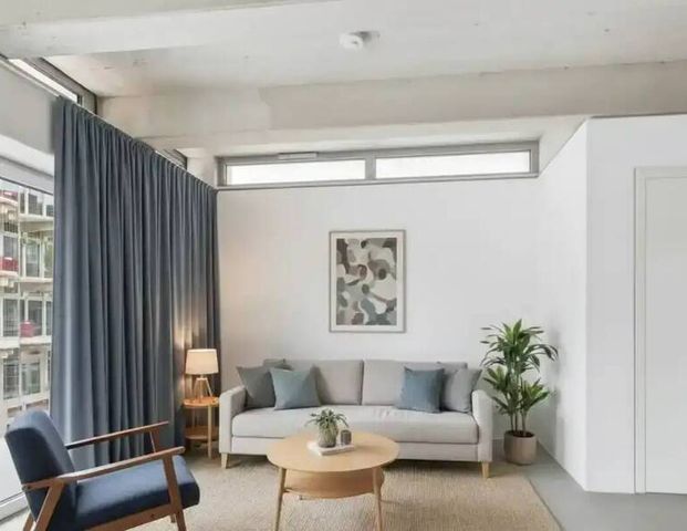 Erstbezug: 2-Zimmer Wohnung mit EBK & Balkon, 5 Min. zur U5 - Photo 1