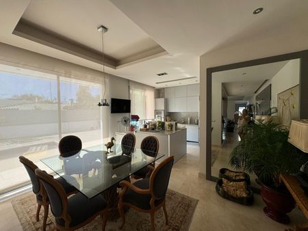 Detached Villa in The Golden Mile - Photo 4