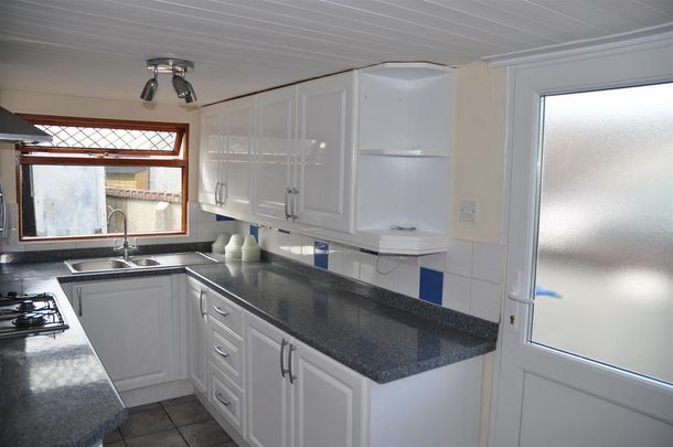 2 bedroom semi-detached house to rent - Photo 1