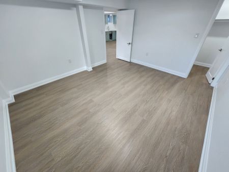 For Lease - 268 Bonnieglen Boulevard, Caledon, Ontario - Photo 4