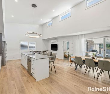Stunning 5 Bedroom Family Home - Photo 1