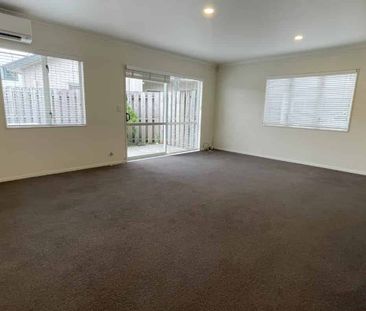 Spacious Townhouse in Frankton - Photo 4