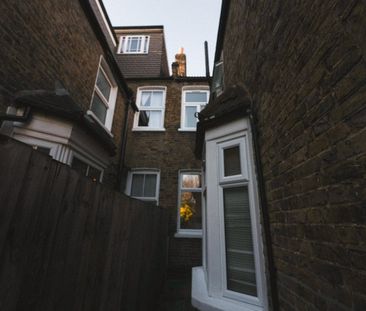 Room in a Shared House, Alloa Road, SE8 - Photo 6
