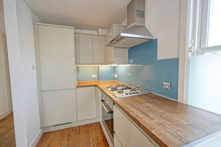 New Kings Road, SW6 - Photo 4