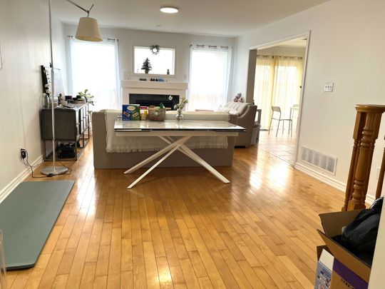 For Lease - 11 Bern Street, Markham, Ontario - Photo 1