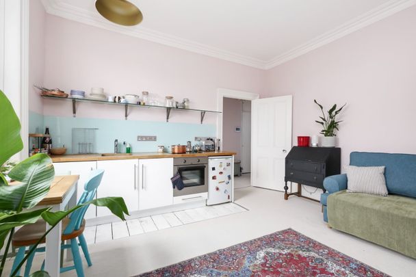 1 Bed Flat, Regents Park Road, NW1 - Photo 1