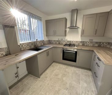 2 bedroom end of terrace house to rent - Photo 6