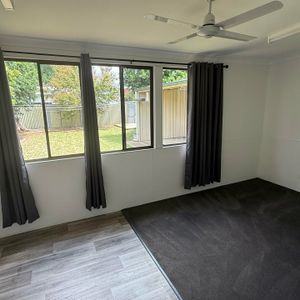 Charming Country Living in Dubbo - 3 Bedroom Home for Rent - Photo 2