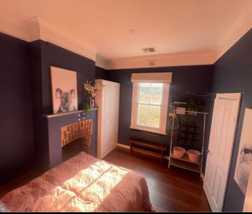 Victoria Park - Photo 1