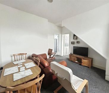 3 bedroom detached house to rent - Photo 5