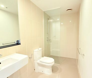 811/35 Malcolm Street, South Yarra VIC, Belconnen - Photo 2