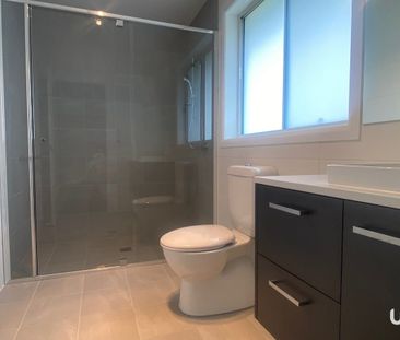 Generous Family Living in the Heart of Huntlee! - Photo 5